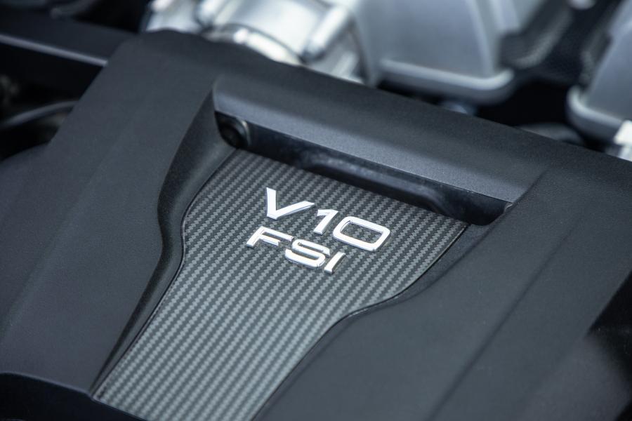 Моторный отсек Audi R8 V10 Performance 2019 года  (NA) (фото 58 из 62)